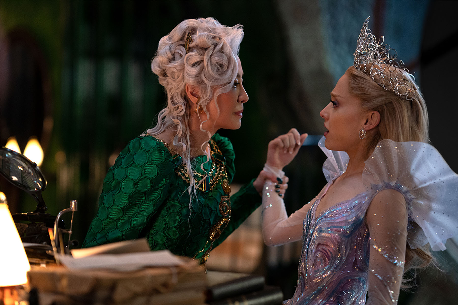 _0008_WICKED FOR GOOD STILL2552_D044_00309R